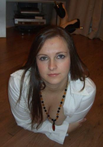 Проститутка Питера Алёна  с 3 размером груди предлагает интим услуги у метро Девяткино  +7(981)174-52-34 