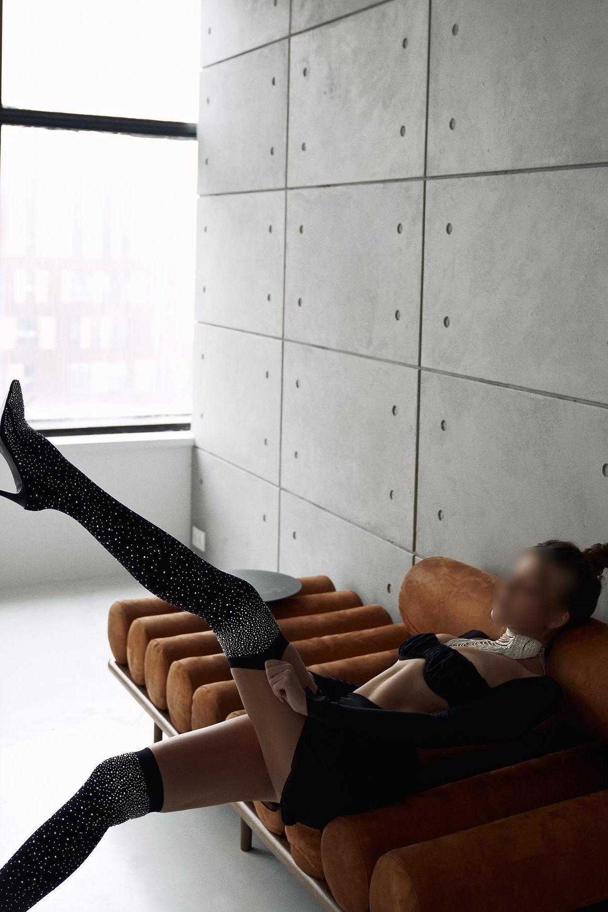 Проститутка Питера Алена с 3 размером груди предлагает интим услуги у метро Пушкинская  +7(981)193-28-94 - фото 2