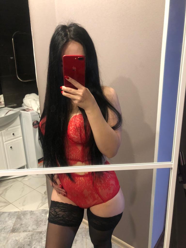 Проститутка Питера Лиля с 4 размером груди предлагает интим услуги у метро Площадь Александра Невского  +7(981)155-42-85 - фото 2