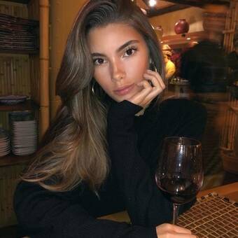 Индивидуалка Лиза +7(911)737-42-93 Питера