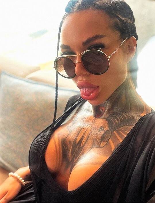 Проститутка Питера Элла с 3 размером груди предлагает интим услуги у метро Электросила  +7(981)155-42-85 